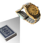Câmera dourada do relógio do analisador do póquer para fazer a varredura da barra - códigos que marcam o póquer na mão
