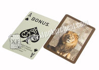 Cartões de jogo de papel vermelhos da marcação do analisador do póquer com teste padrão do leão do bônus