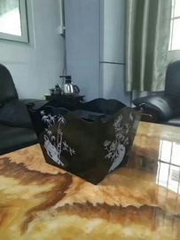 A câmera do vaso de flores que afastam aproximadamente 4 medidores para fazer a varredura dos códigos de barras invisíveis marcou cartões de jogo